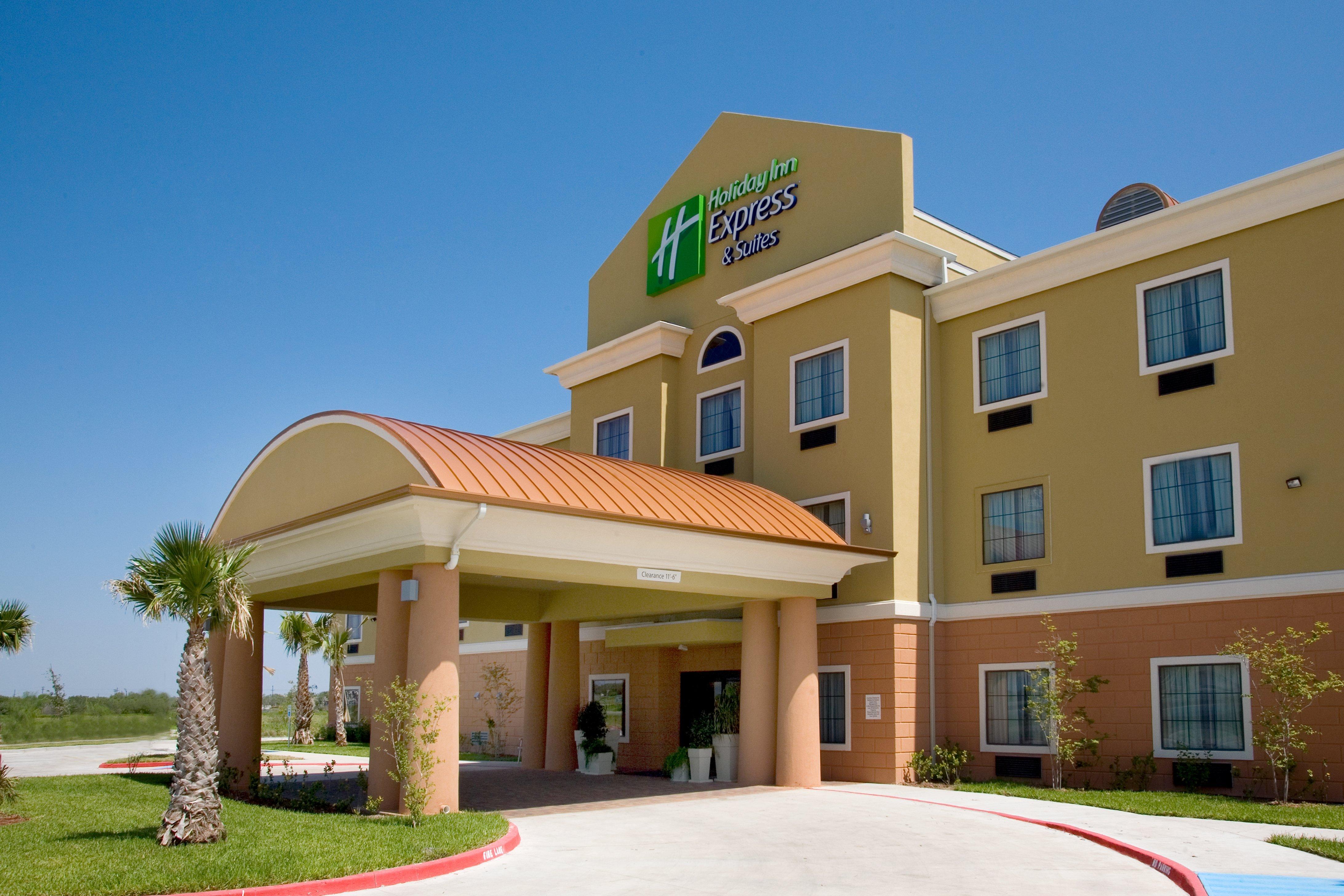 Holiday Inn Express Hotel And Suites Kingsville By Ihg Exterior photo